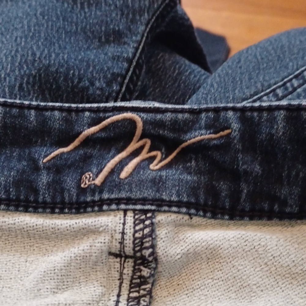 Miracle Body  Jeans Sz. 10. L.29.25". R.10". W.31". Flaw On Pocket In Pic. - Picture 5 of 10